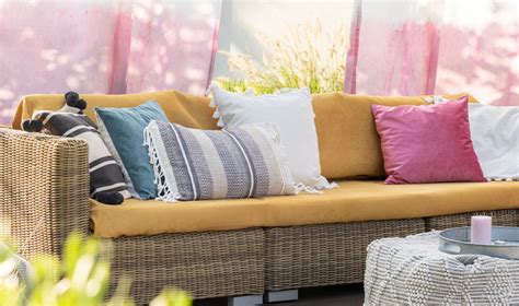 Where To Buy Cheap Throw Pillows And Affordable Couch Pillows