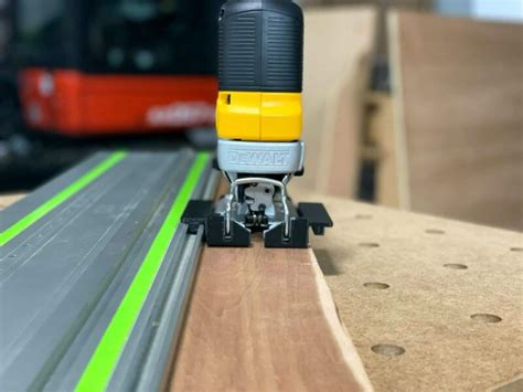 Dewalt Jig Saw Adapter For Track Saw Guide Rail ToolCurve