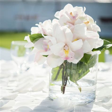 daily wedding flower ideas new modwedding wedding flowers wedding centerpieces garden
