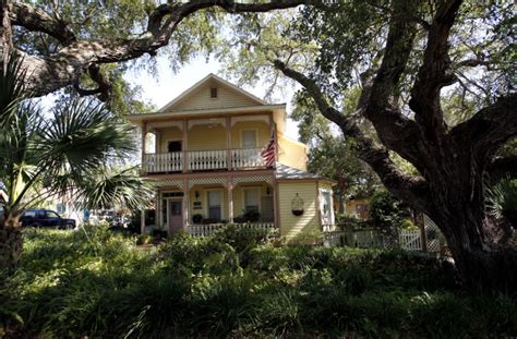 The 17 Most Picturesque Small Towns In Florida