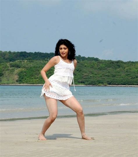 Hot Sexy Pranitha Subhash Bikini Pics