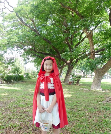 I made this costume in a month, to wear it at dokomi in germany. MrsMommyHolic: DIY Little Red Riding Hood Costume