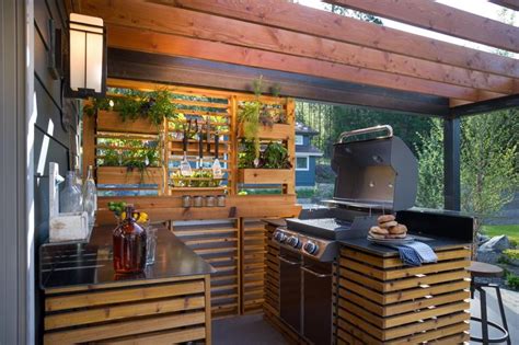 The first of the diy grill station ideas has a gas grill along with convenient shelves and bars. Outdoor Kitchen Pictures From DIY Network Blog Cabin 2015 ...