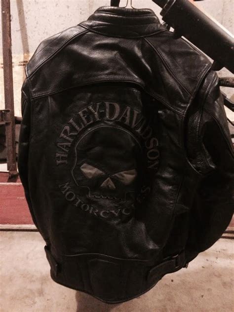 Harley davidson willie g large rain jacket & gators gently used free shipping. Harley Davidson Willie G Skull Leather Jacket: Mens ...
