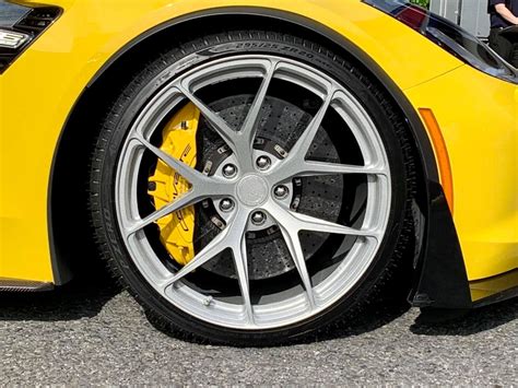 Chevrolet Corvette C7 Z06 Yellow Bc Forged Rz21 Wheel Wheel Front