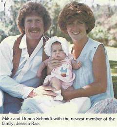Is Mike Schmidt Married