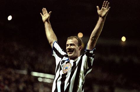 Alan shearer began his professional career with southampton back in 1986, spending two years in their youth ranks before being promoted to the first team squad in 1988 where he made his debut as a. The Great Debate: Who is the Premier League's greatest ...