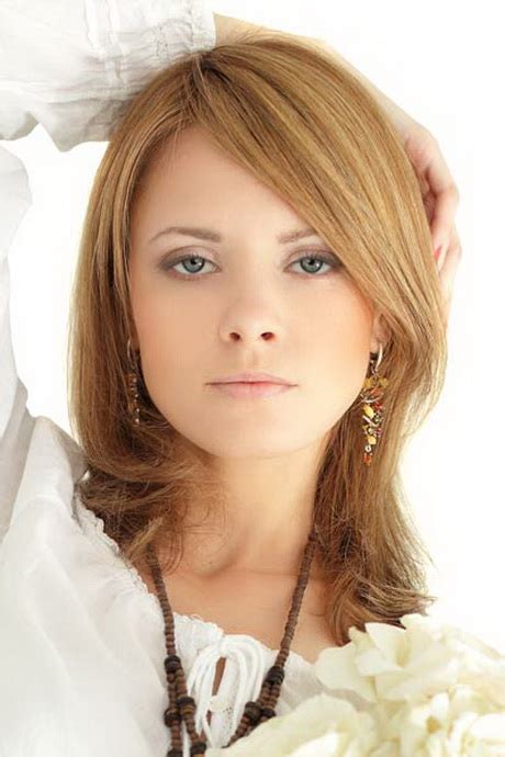 The layers and length will help frame your comb your hair to detangle it. Medium length layered haircuts for thick hair