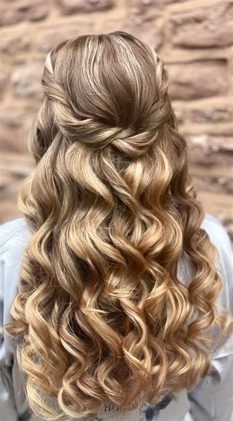 Top Curly Prom Hairstyles Super Hot In Eteachers