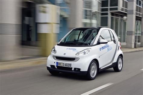 Paris Auto Show 2008: smart celebrates 10 years with electric model ...