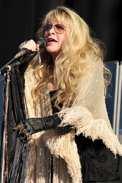 Stevie Nicks : The Pioneer of Mystical-Bohemian Fashion
