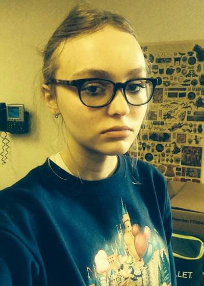 7 Latest Lily Rose Depp No Makeup Pictures
