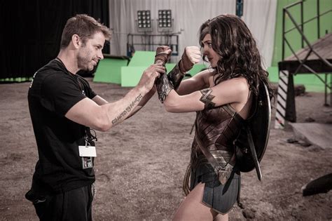 look for zack snyder s wonder woman cameo this weekend batman news