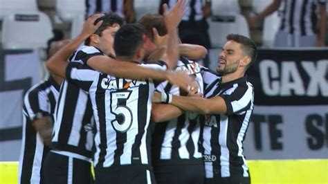 Os gols de Botafogo 3 x 0 Atlético MG pelas quartas de final da Copa do