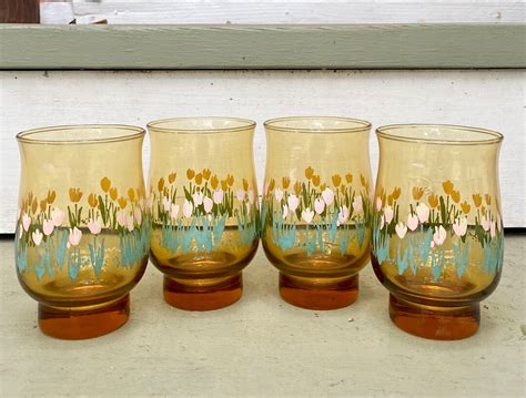 6 Retro Tulip Drinking Glasses 1970s Vintage Floral Etsy