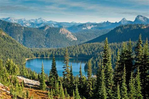 13 Scenic Mountain Ranges In The Us You Can Easily Visit This Summer