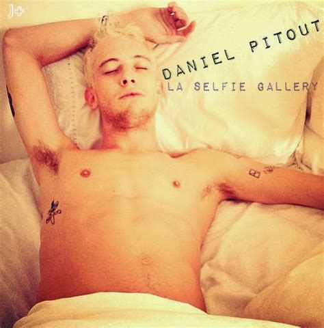 Daniel Pitout I Selfie Pi Hot Jp Plus