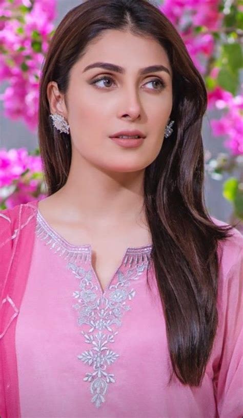 Most Beautiful Indian Actress Beautiful Actresses Beautiful Saree