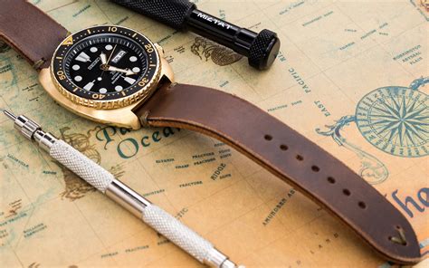 Horween Chromexcel Leather Watch Strap Brown And Black Strapcode