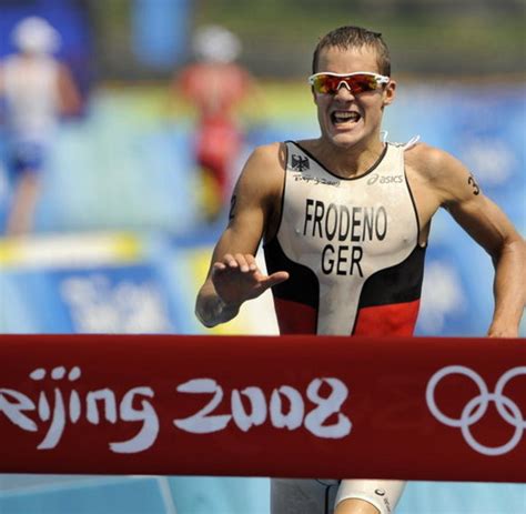 Germanys Frodeno Wins Triathlon Bilder And Fotos Welt