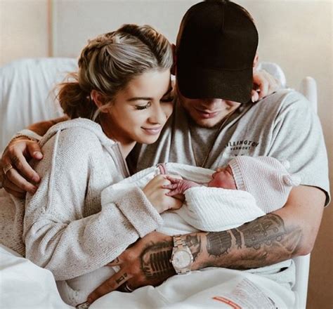 Kane Brown Baby Kane Brown Baby Country Star Kane Brown And Wife