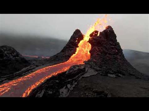 Incredible Drone Footage Captures Close Up Views Of Volcano Erupting In Iceland Laptrinhx News