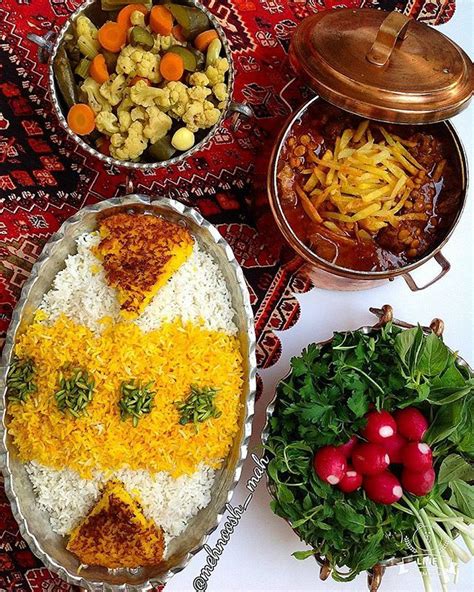 Gheimeh An Iranian Stew Consisting Of Meat Tomatoes Split Peasonion