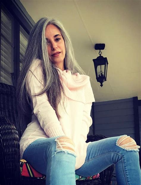 Silver Beauty Yes ♥️👑 🔥 Long Silver Hair Long Gray Hair Silver