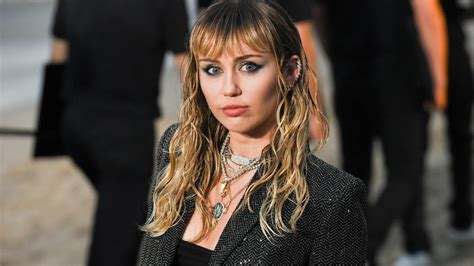 Miley Cyruss Bombshell Cheating Denial Has Celebrities Applauding