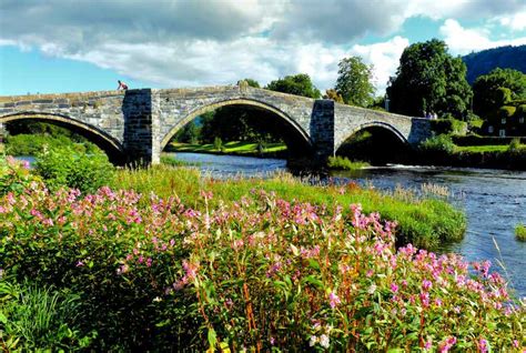 Llanrwst Guide North Wales Britain Visitor Travel Guide To Britain