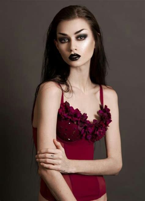 Felice Fawn Gorgeous Style Flawless Make Up Felice Fawn Fashion