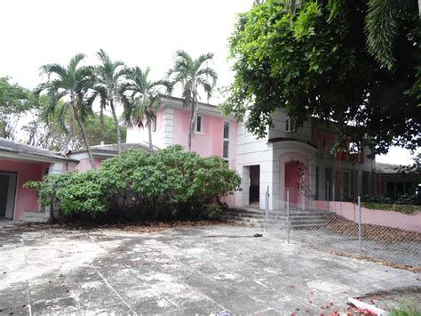 Fla Mansion Once Owned By Pablo Escobar To Be Demolished The Boston
