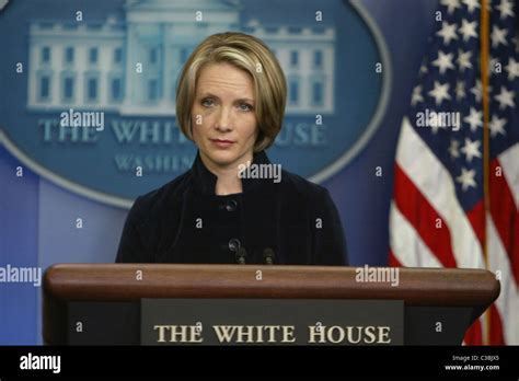 White House Press Secretary Dana Perino Stuns Reporters As She Steps