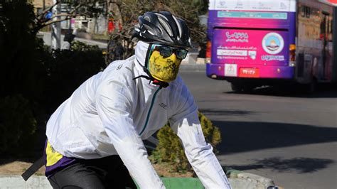 Should You Wear A Mask While Cycling During Covid 19 Cyclingnews