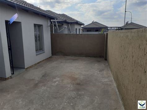 Spacious 3 Bedroom House For Sale In Clayville Ext 45 1381191 Myproperty