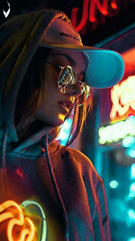 Pin By Armin Arlert On Girly Things Neon Photography Girl Iphone