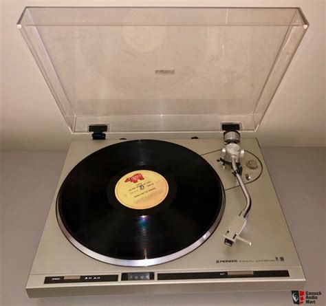 1982 Pioneer Pl 300 Quartz Lock Direct Drive Auto Return Turntable