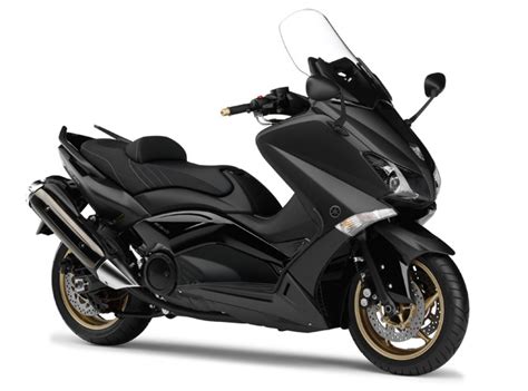 Biete eine beluga an die ich mir mal als teilelager zugelegt hab. Yamaha Rollerangebot
