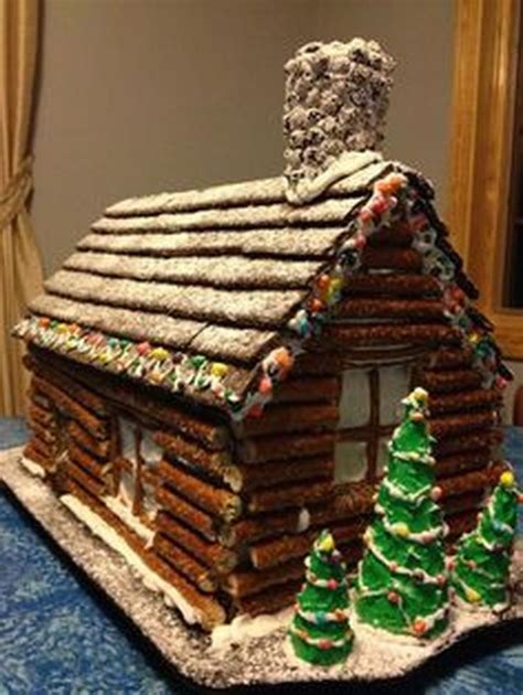 Charming Gingerbread House For Christmas Ideas Christmas Gingerbread