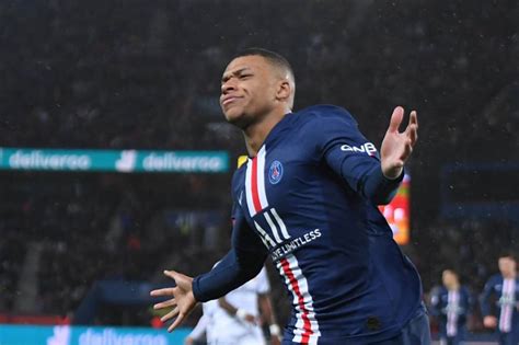 Hd wallpapers and background images. Ligue 1 - Kylian Mbappé champion de France avec le PSG ...
