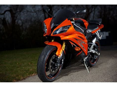 It is available in 3 colors, 1 variants in the indonesia. 2009 Yamaha YZF R6 for sale on 2040-motos