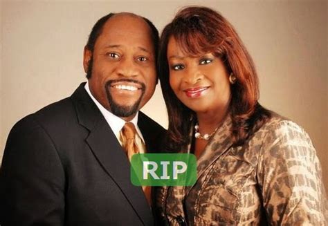 Pastor Dr Myles Munroe Is Dead Preacher And Wife Killed In Bahamas Plane