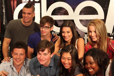 File Glee Cast  Wikipedia