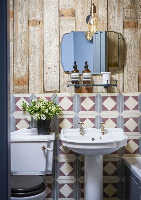 30 Stunning Art Deco Bathrooms Mirrors Lights And Vanities