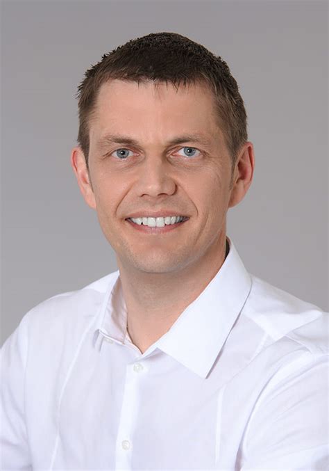 In my free time, i write and maintain the blog college info geek. Dr. Thomas Frank | Zahnarztpraxis Dres. Frank Stuttgart ...