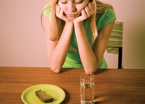 Anorexia Nervosa O Que é Causas Sintomas E Tratamento Mundoboaforma