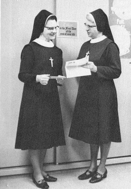 Felician Sisters In The Modified Habit 1970s Franciscan Nuns Habbits