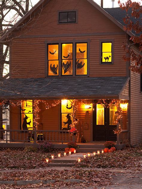 We know from experience that decorating a rented property can be tricky. Halloween Decorated House Pictures, Photos, and Images for ...