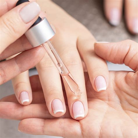 Uñas De Gel Todo Aquello Que Debes Saber Para Una Manicura Impecable 2021