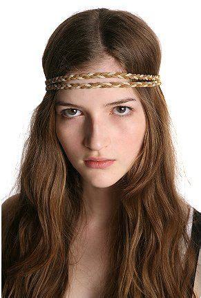 There's just something about this wispy, carefree 'do aside from hair scarves, thin, braided headbands were another popular hippie hair accessory in the '70s. Pin on Hippie Headband Love